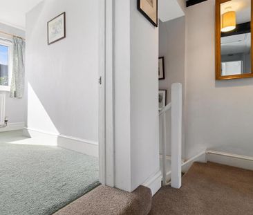 3 bedroom semi-detached house to rent - Photo 2