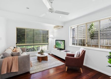 384A Annerley Road, Annerley QLD 4103 - House For Rent | Domain - Photo 2