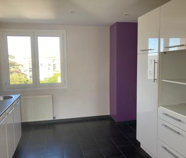 Location Appartement 4 pièces 69m² VALENCE 26000 - Photo 4