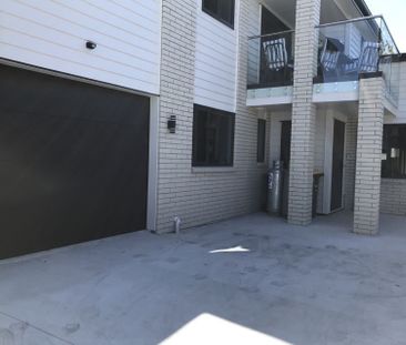 MANUREWA, 3 BEDROOMS - Photo 6