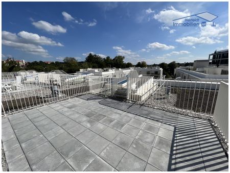 3-Zimmer-Dachterrassenwohnung mit zwei Bädern und gehobener Ausstattung im neuen Stadtviertel - Photo 2