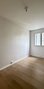Location Appartement 4 pièces 94m² - Photo 4