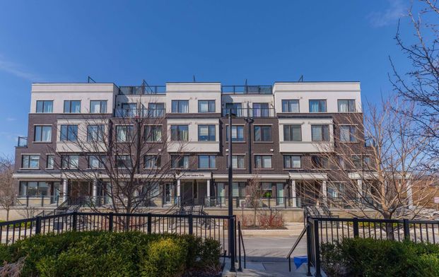 For Lease - 200 Alex Gardner Circle Unit# 34, Aurora, Ontario - Photo 1