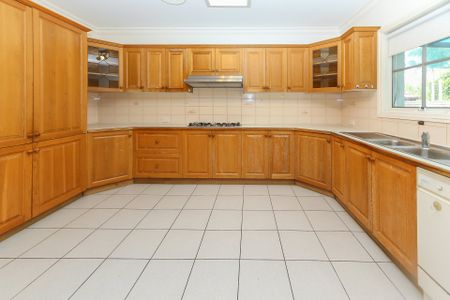 Palatial Home - Balwyn High School Zone - Photo 3