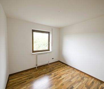 Ruhige 4-Zimmer-Wohnung zum Einzug bereit! - Photo 1