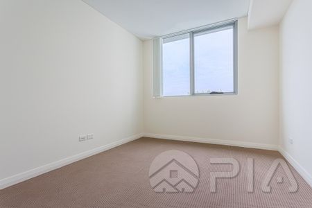 AS NEW 3 BEDROOM APARTMENT FOR LEASE, GREAT LOCATION!!! - Photo 5