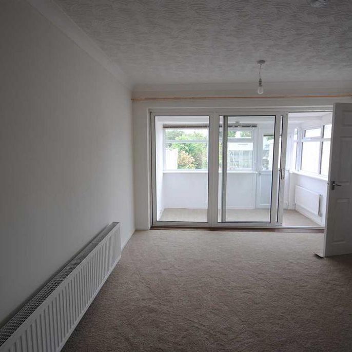 2 bedroom bungalow to rent - Photo 1