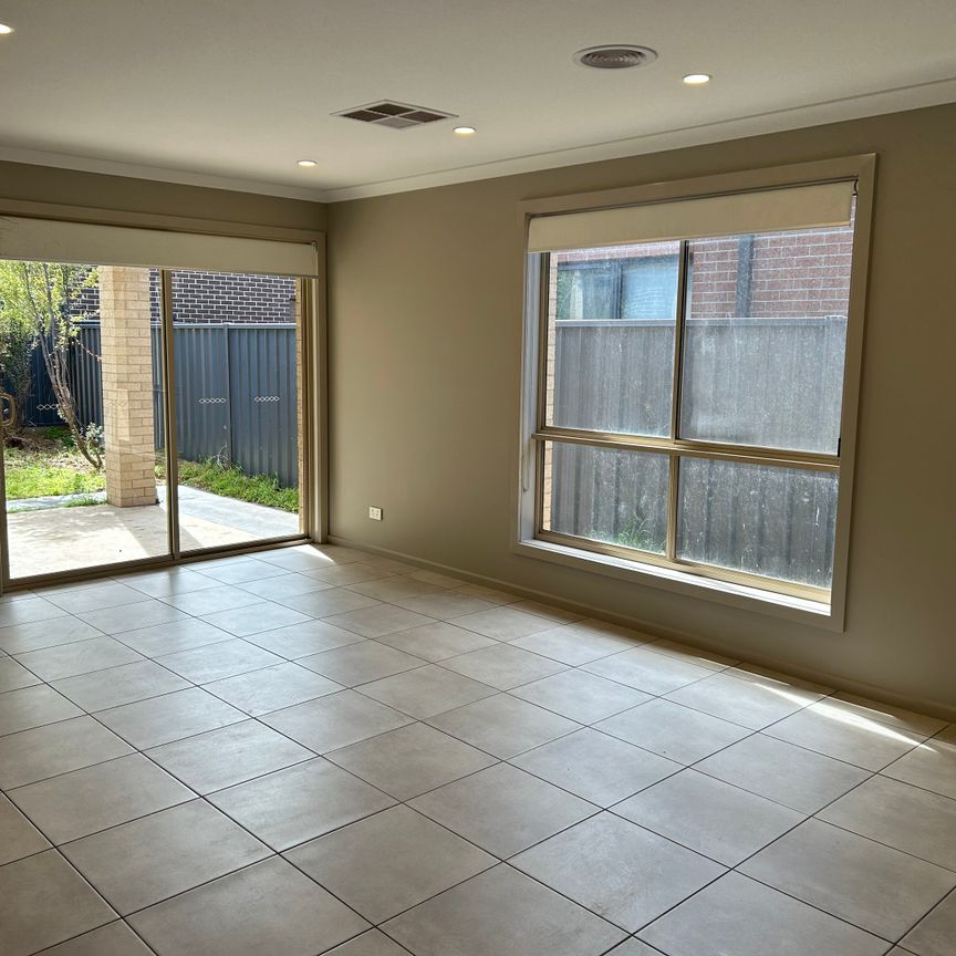 6 Welland Road, Weir Views VIC 3338 - House For Rent | Domain - Photo 1