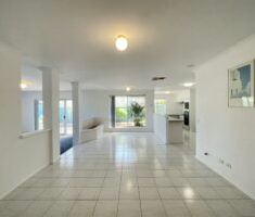 Quiet Winthrop cul-de-sac – perfect family home - Photo 6