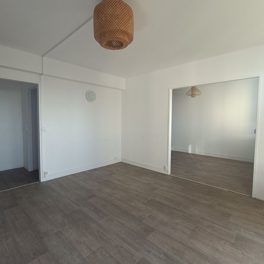 Location Appartement 5 pièces 81m² REIMS 51100 - Photo 1
