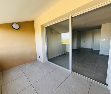 Location Appartement 2 pièces 43m² CARPENTRAS 84200 - Photo 5