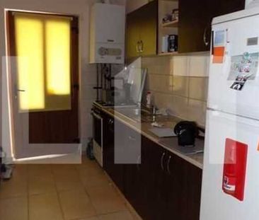 1 camera, 35 mp, parcare in curte, imobil tip casa, zona UMF! - Fotografie 3