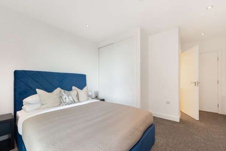 Modern Unfurnished 807 sq ft 2-Bedroom, 2-Bathroom With En-suite Apartment in Wembley Central – Available Now - Photo 5