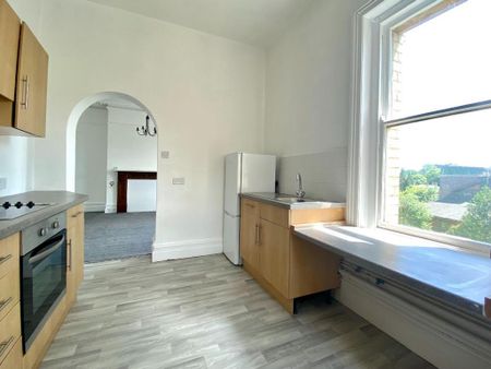 1 bedroom flat to rent - Photo 2