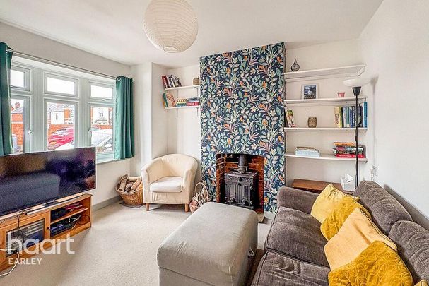 4 bedroom terraced house to rent - Photo 1