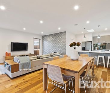 234 Patterson Road, Bentleigh VIC 3204 - House For Rent | Domain - Photo 3