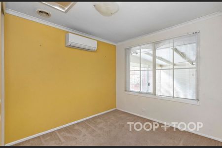 FAMILY HOME IN THE HILLS - Photo 4