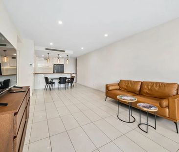 202/8 Dickens St, Spring Hill QLD 4000 - Apartment For Rent | Domain - Photo 2