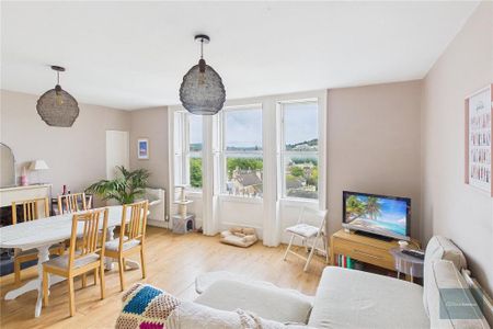 3 bedroom apartment to rent - Photo 3