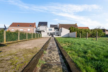 Gerenoveerde woning met 3 slaapkamers en ruime tuin - Foto 3