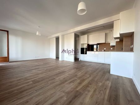 APPARTEMENT T2 CLIMATISE CENTRE VILLE BALCON ENTIEREMENT RENOVE - Photo 3