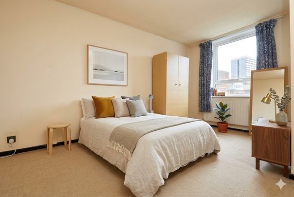 Room in a Shared Flat, Nelson Gardens, E2 - Photo 1