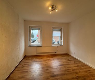 Geräumige 2-Zimmer-Wohnung in Mülheim an der Ruhr. Für Selbstrenovi... - Photo 2