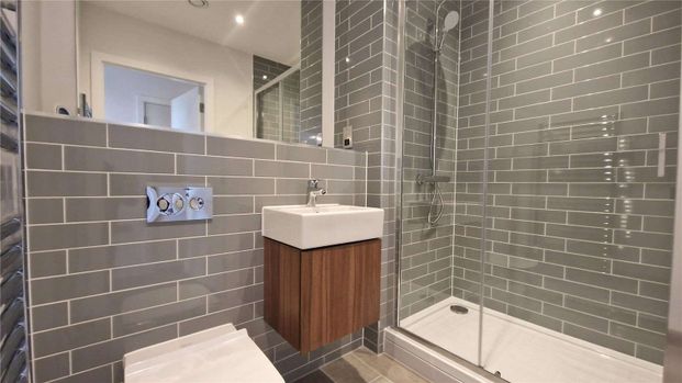 AVAILABLE JAN 14TH | FULLY FURNISHED | LOCATED IN THE SPECTACULAR GUNSMITH HOUSE | ORIGINAL EXTERNAL DETAILING | EXCELLENT LOCATION | BOOK NOW! - Photo 1