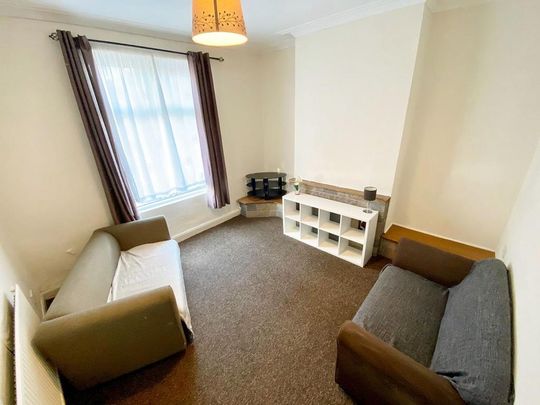 3 bedroom house share to rent - Photo 1