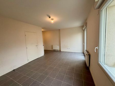 Location Appartement 1 pièce 32m² ANGERS 49000 - Photo 2