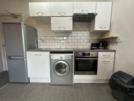 1 bedroom flat to rent - Photo 3