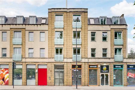 Battersea Park Road, London, SW11, London - Photo 3