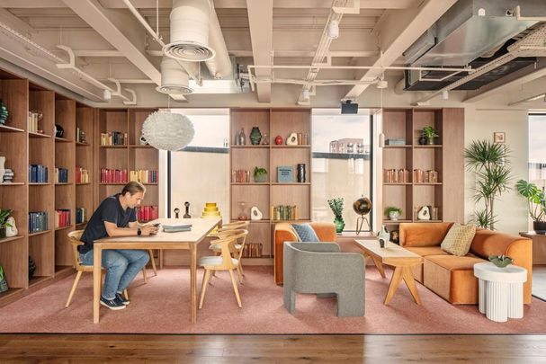 Studio to rent - Photo 1