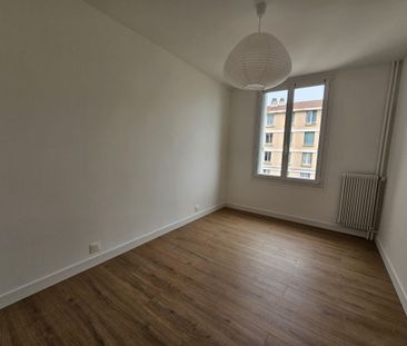 Location Appartement 4 pièces 66m² VITROLLES 13127 - Photo 4