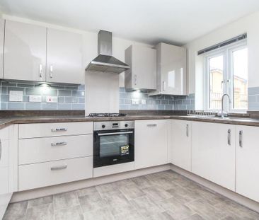 3 bedroom semi-detached house to rent - Photo 6