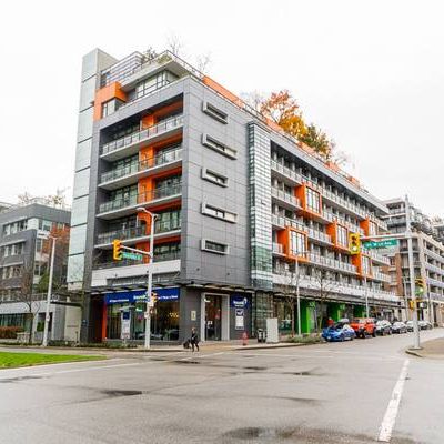 1 BEDROOM IN HEART OF OLYMPIC VILLAGE / FALSE CREEK - Photo 1