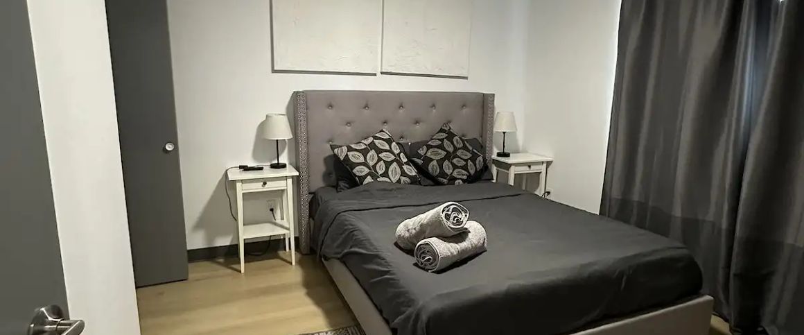 Brand-New furnished Apartment available with 1 bedroom plus Den Only $1150 — 1 Bedroom+ Den Condo Unit - Photo 1