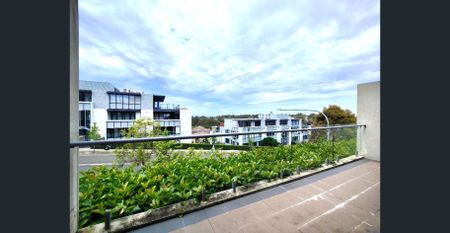 4 bedrooms townhouse with new painting and timber floor - Photo 2