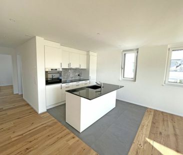 Moderne 3.5 Zimmer- Wohnung in Schwarzenbach - Photo 5