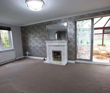 Heathmoor Close, Idle, Bradford, BD10 - Photo 2