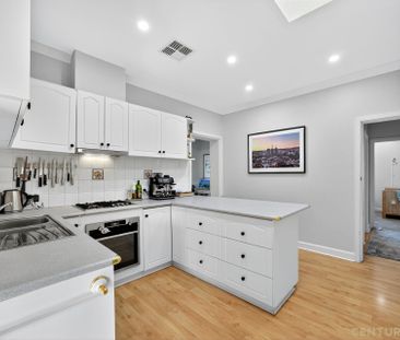 Beautifully Renovated Character Home with Pool - Photo 3