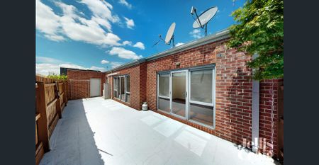 2/134 Cooper Street, Essendon, Vic 3040 - Photo 4