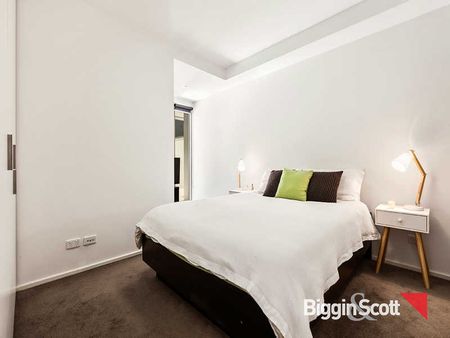 Modern Apartment in the Heart of Richmond - Photo 2