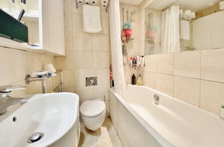Eardley Cresent, Kensington, London, SW5 - Photo 5