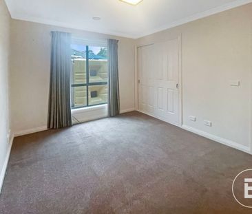 Charming Home in a Quiet Lane - Photo 4