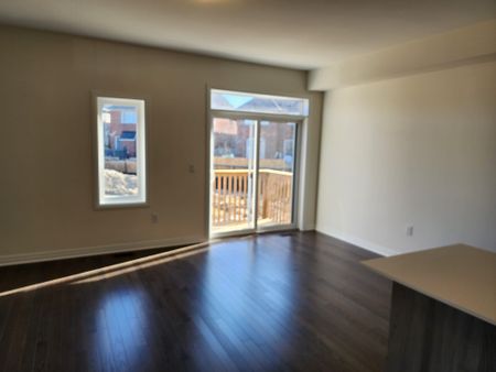 For Lease - 8 Brixham Lane, Brampton, Ontario - Photo 2