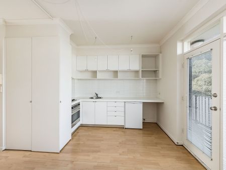 Parkside Studio - Photo 3