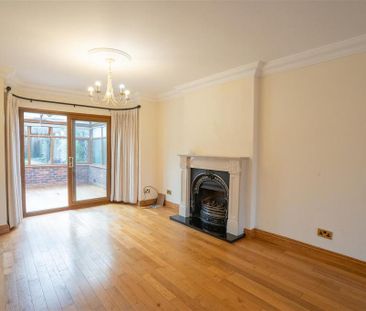 3 bedroom detached house to rent - Photo 3