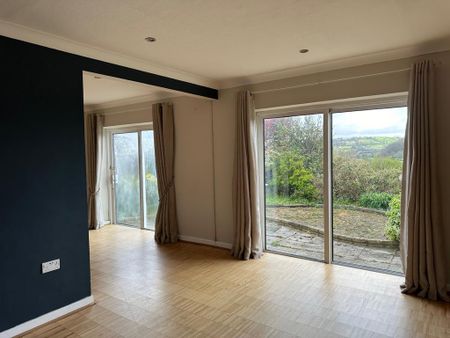 4 bedroom detached house to rent - Photo 5