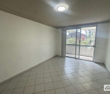 RENOVATED UNIT WITH PARK VIEWS ! - Photo 1